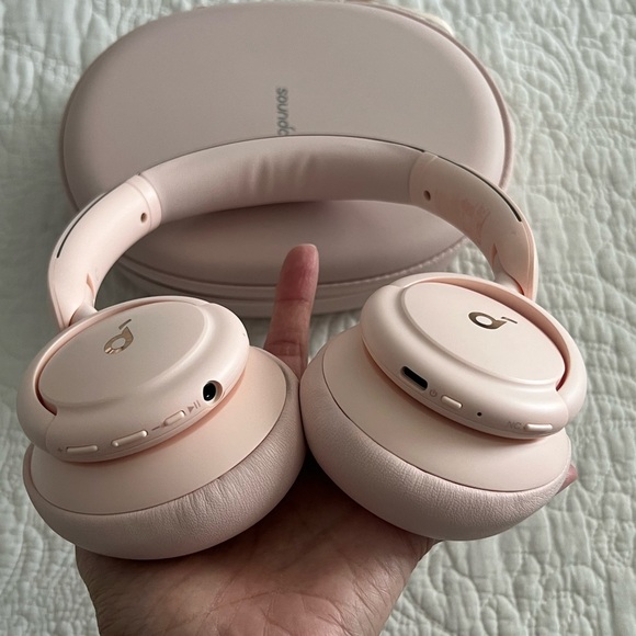 Anker Blush Pink Headphones with Case - Picture 3 of 9